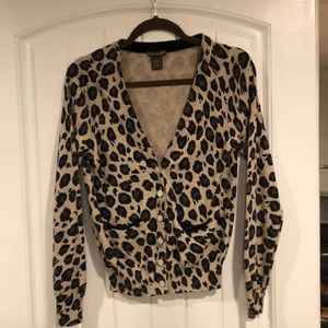 Long sleeve leopard print cardigan